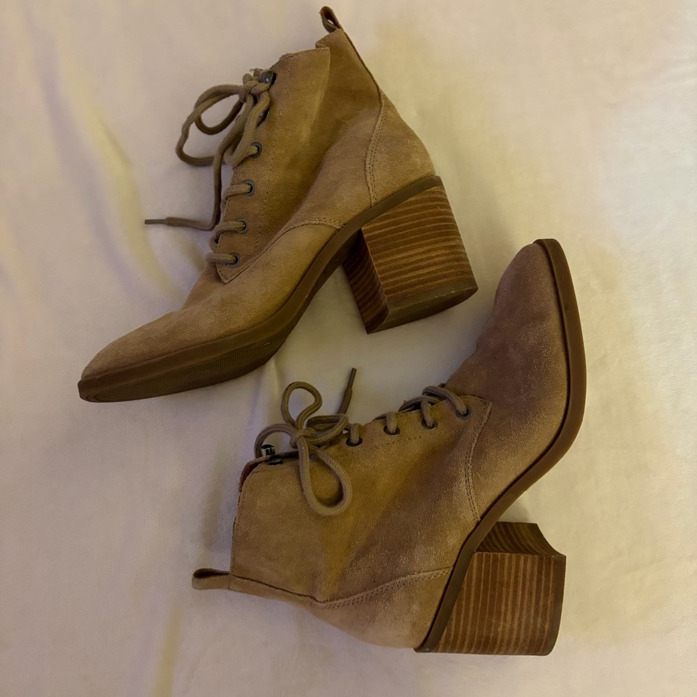 Lucky Brand Lace-Up Tan Suede Leather Ankle Booties - Picture 3 of 6
